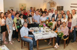 Ausstellungseröffnung im "Museum im alten Zeughaus" in Bad Radkersburg. Der Volkskulturpreis des Landes Steiermark 2023 geht an das "Dörfer-Projekt" dieses Museums.