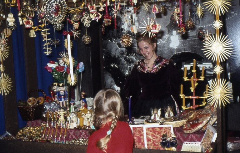 Christkindlmarkt des Steirischen Heimatwerks 1972