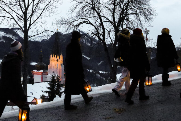 Laternenwanderung in Mariazell