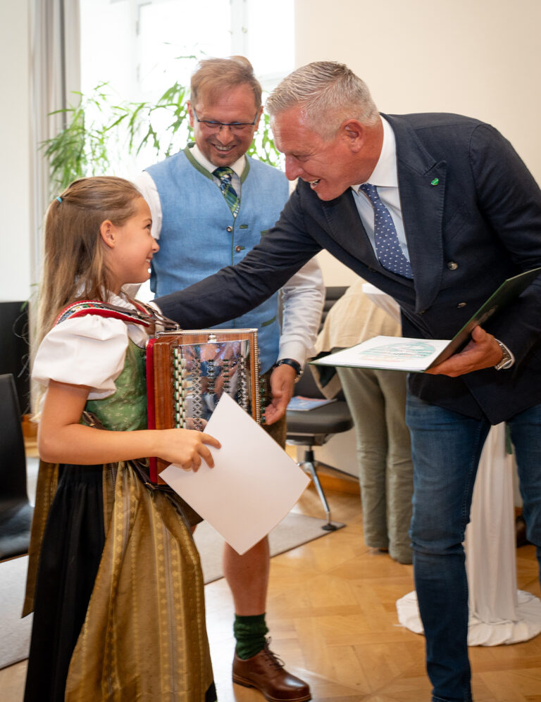 Empfang für junge Harmonikatalente
